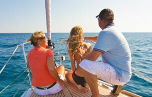 Exclusive sailing courses for all the family